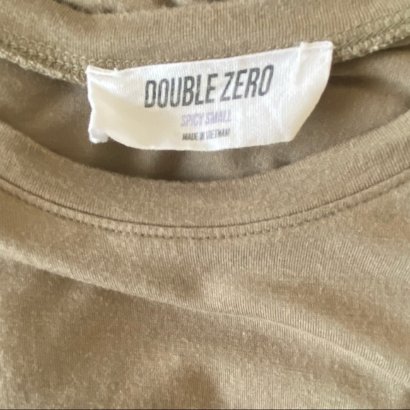 ✨HP✨ Vici Women’s Tank - Picture 6 of 7